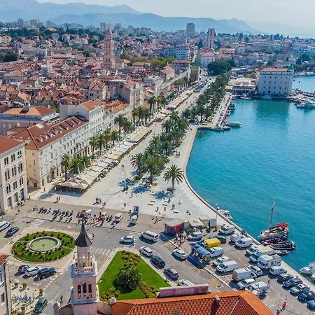 With Garden Ana Διαμέρισμα *