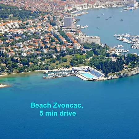 With Garden Ana 公寓